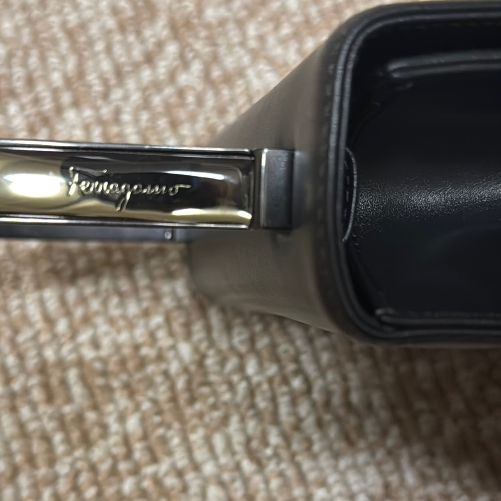 Salvatore Ferragamo Gray Leather Handbag - Picture 5 of 11